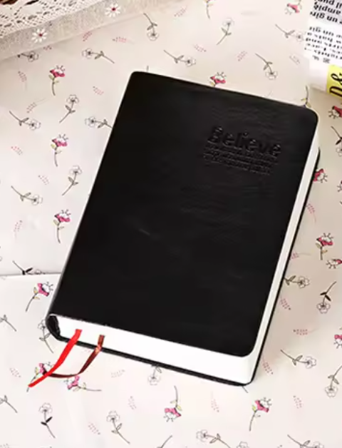 Vintage Thick Leather Bible Notebook Blank Diary Book Retro Zakka Paper Journals
